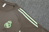Ensemble Maillot Short Real Madrid Homme/Enfant 2025 2026 Kaki 3