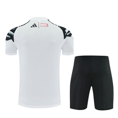 Ensemble Maillot Short Real Madrid Marvel Homme/Enfant 2025 2026 Blanc [Jaune Label]