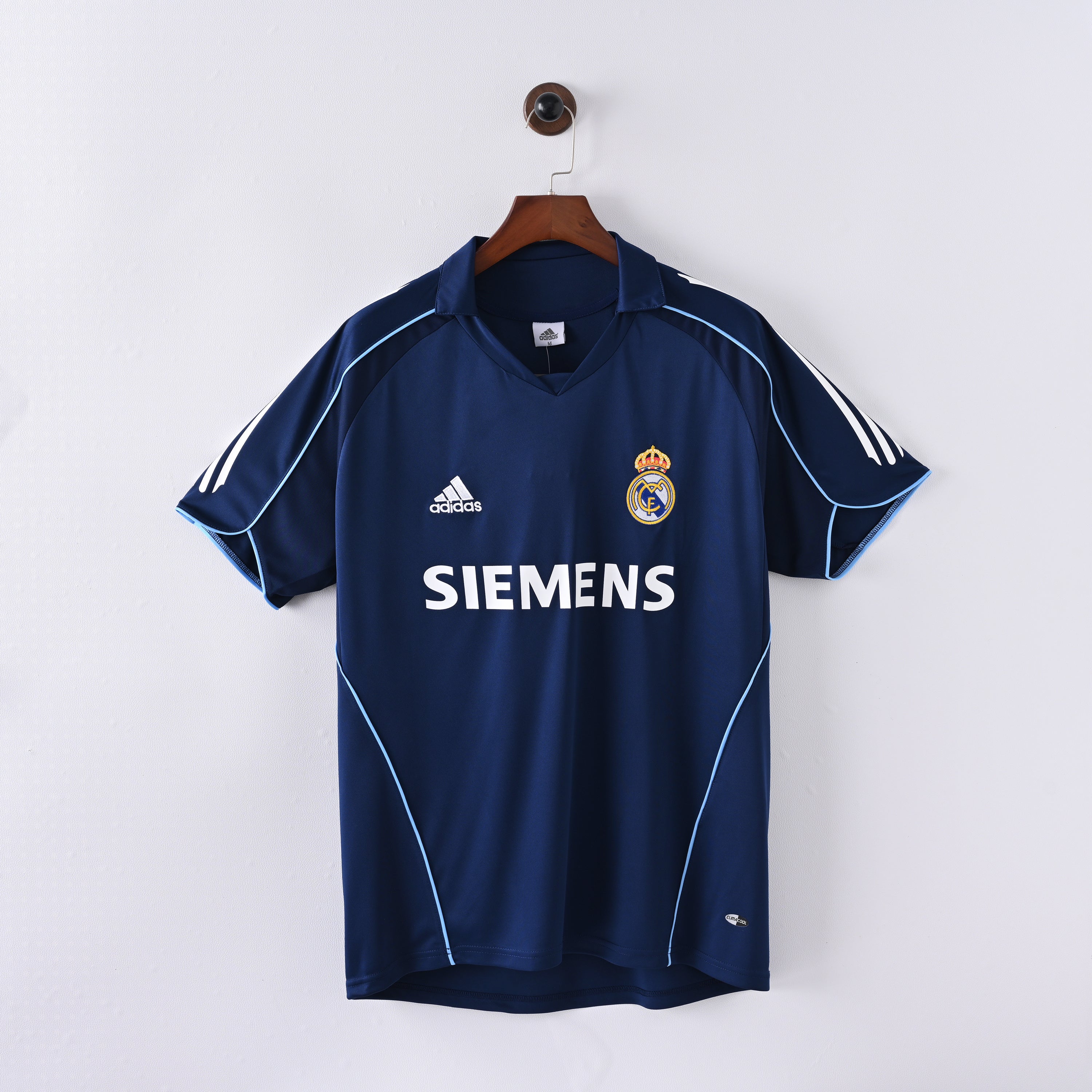 Maillot Real Madrid Retro Vintage 2005-2006 Exterieur Homme